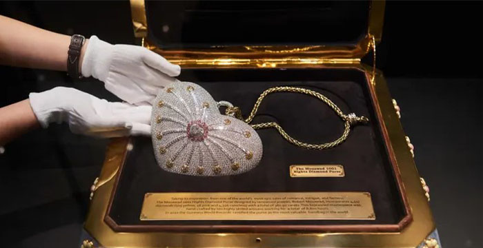 Most Expensive Handbags in the World - Mouawad's 1001 nights diamond purse